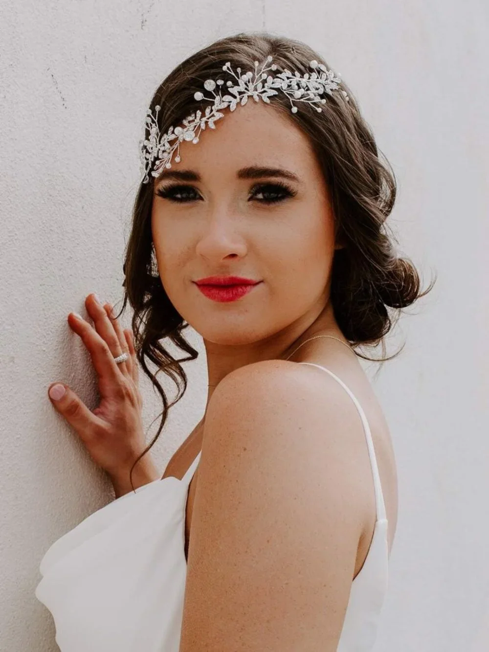 Elegant Silver Bridal Headband - Stunning Wedding Hair Accessory for Brides